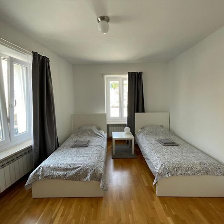 Apartment Tartini ไพราน ภายนอก รูปภาพ