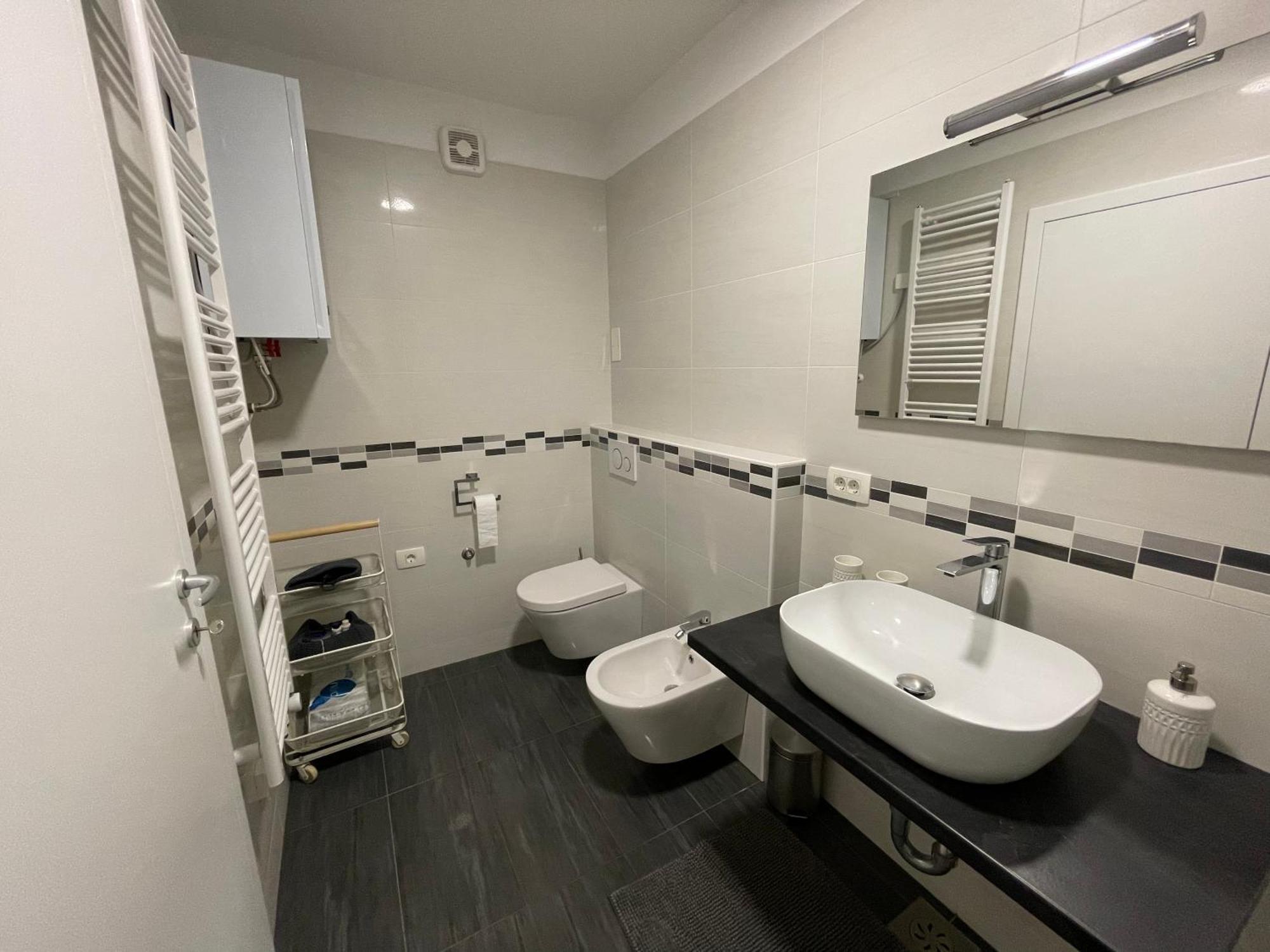 Apartment Tartini ไพราน ภายนอก รูปภาพ
